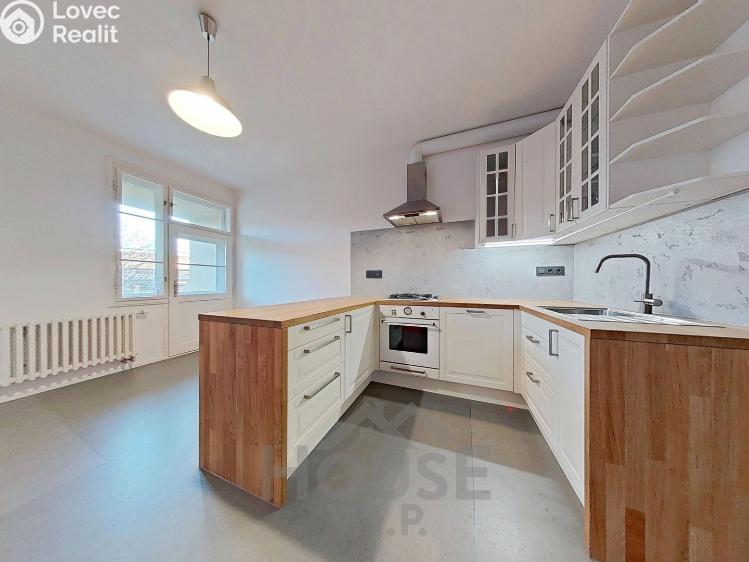 Prodej bytu 2+1 Praha č. 8