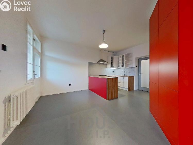 Prodej bytu 2+1 Praha č. 10