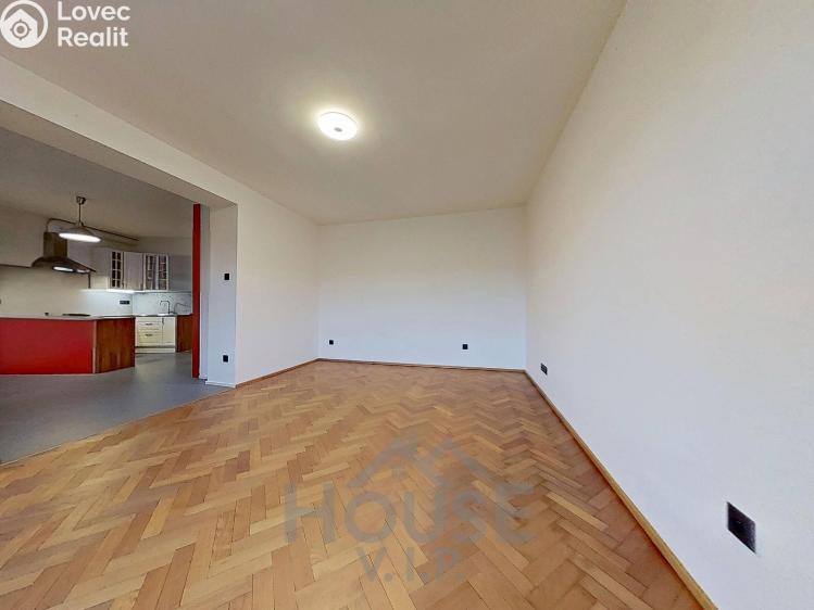 Prodej bytu 2+1 Praha č. 16