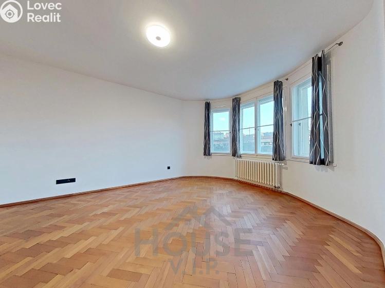 Prodej bytu 2+1 Praha č. 24