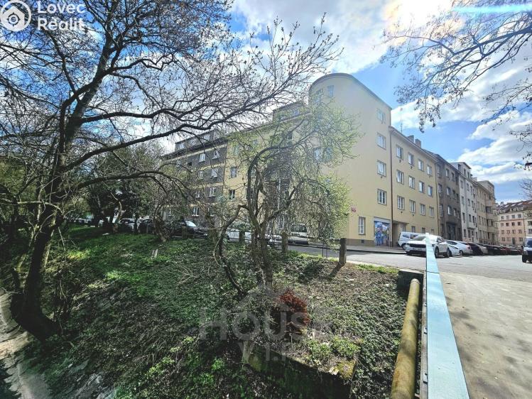 Prodej bytu 2+1 Praha č. 36