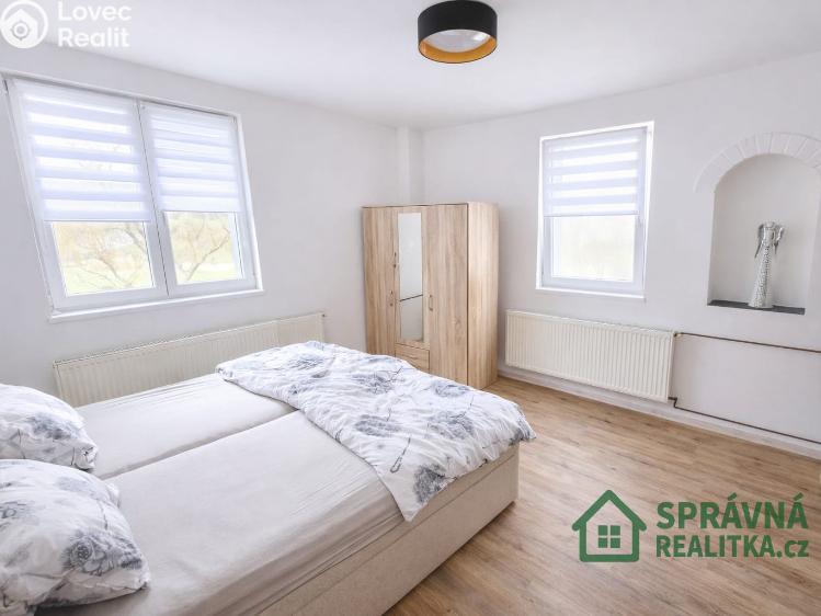 Продаж дачі Chodová Planá č. 3