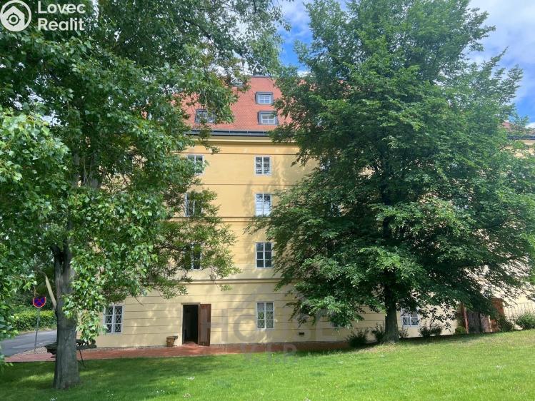 Prodej obchodního prostoru Praha č. 5