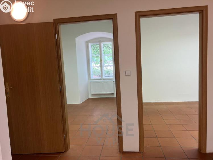 Prodej obchodního prostoru Praha č. 15