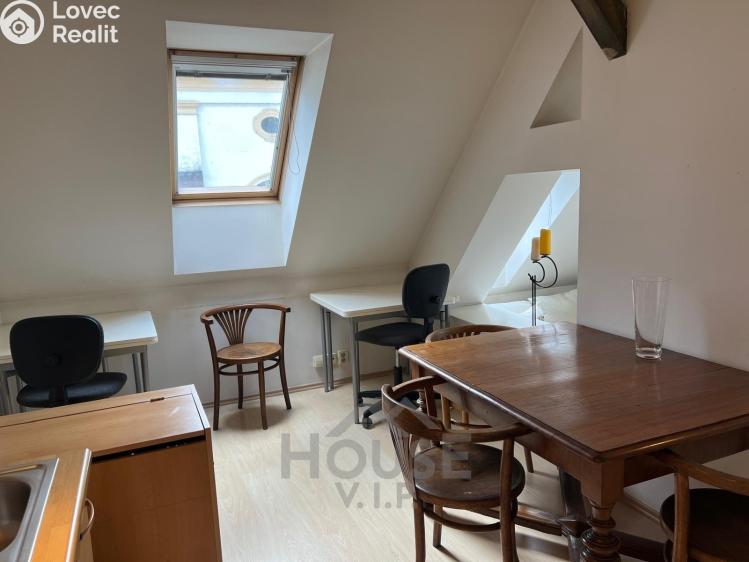 Sale apartment 2+KK Praha č. 2