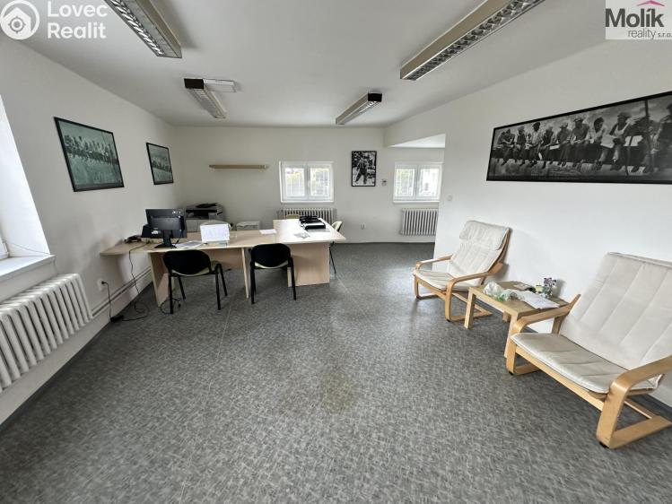 Prodej výrobní haly Hrob č. 9