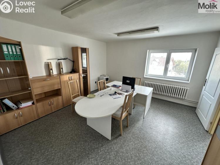 Prodej výrobní haly Hrob č. 10