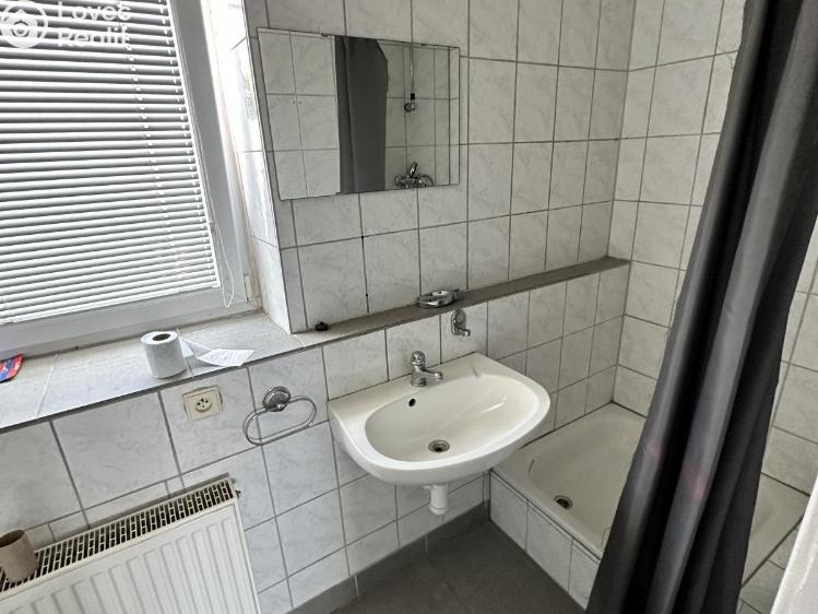 Prodej výrobní haly Hrob č. 21