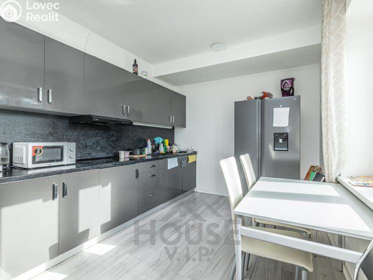 Sale multi-gen house Tuklaty, Na Rafandě č. 7