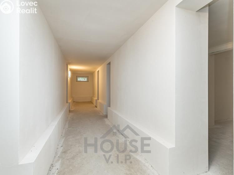 Sale multi-gen house Tuklaty, Na Rafandě č. 10