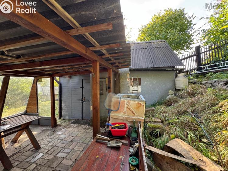 Sale hut Litvínov č. 30