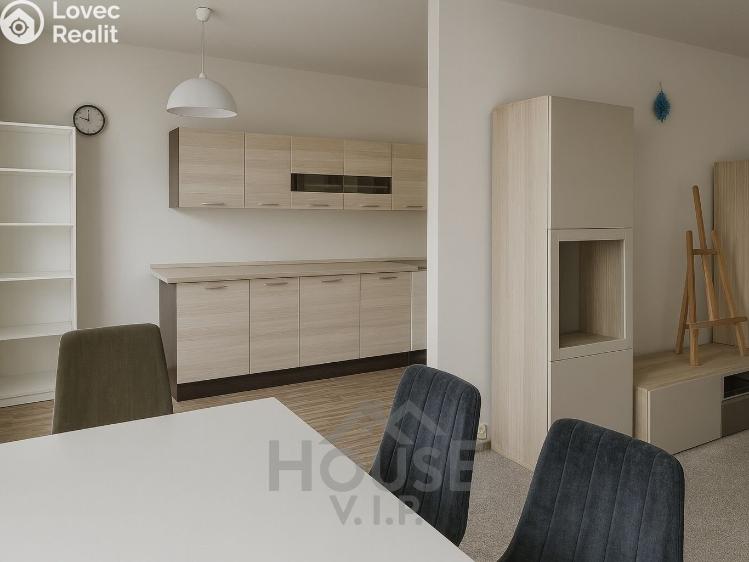 Prodej bytu 3+1 Praha, Prosecká č. 2