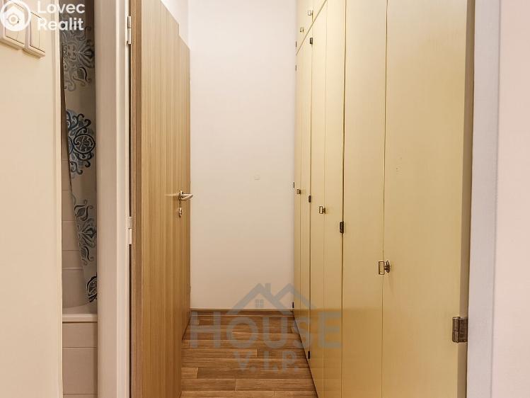 Prodej bytu 3+1 Praha, Prosecká č. 8