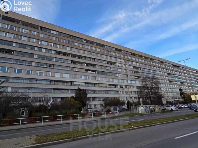 Prodej bytu 3+1 Praha, Prosecká č. 13