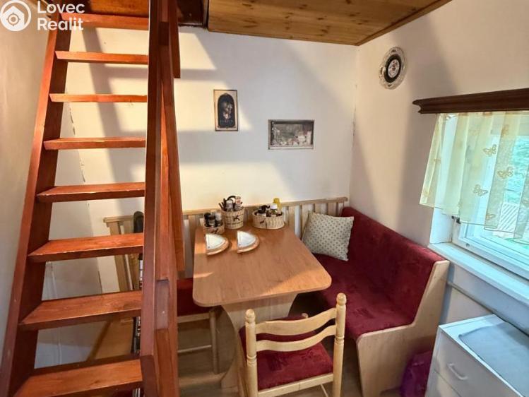 Продаж хатини Křesín č. 10