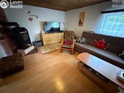 Sale hut Křesín č. 6