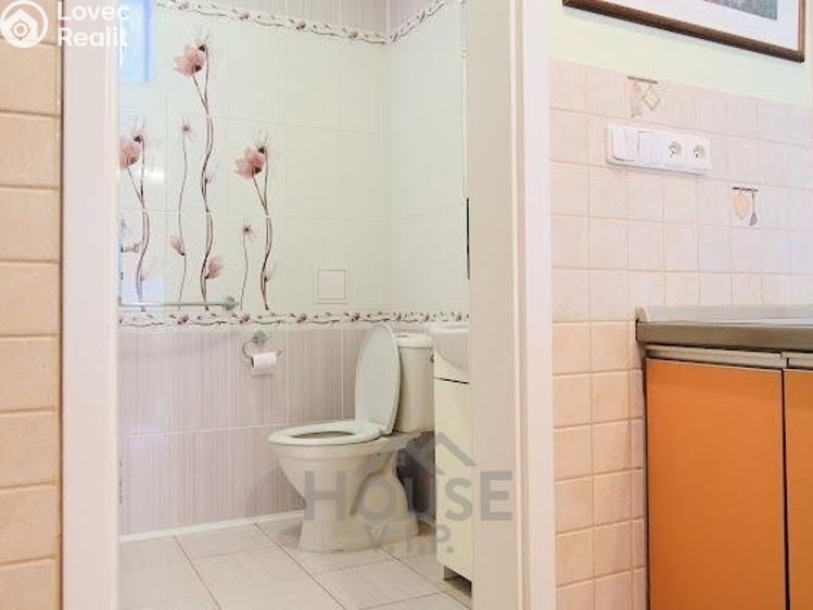 Продажа семейного дома Jenštejn, Hradní č. 5