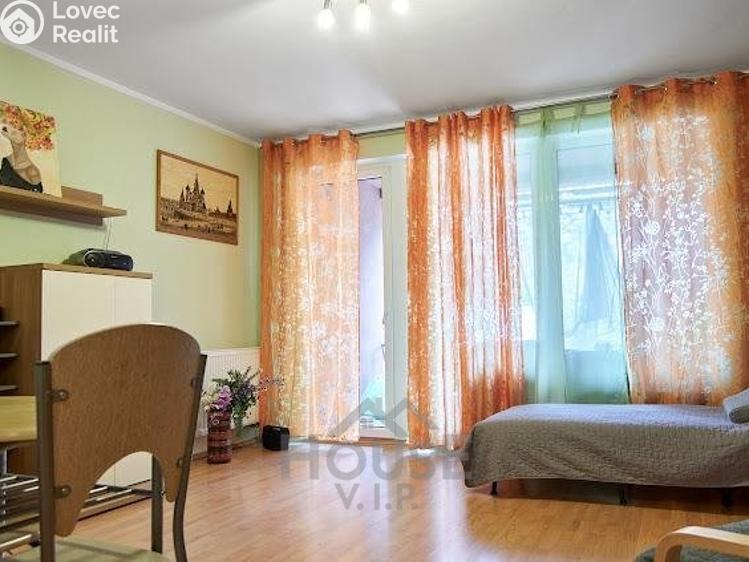 Продажа семейного дома Jenštejn, Hradní č. 7