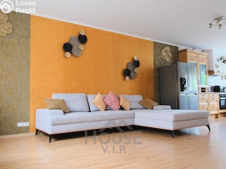 Продажа семейного дома Jenštejn, Hradní č. 9