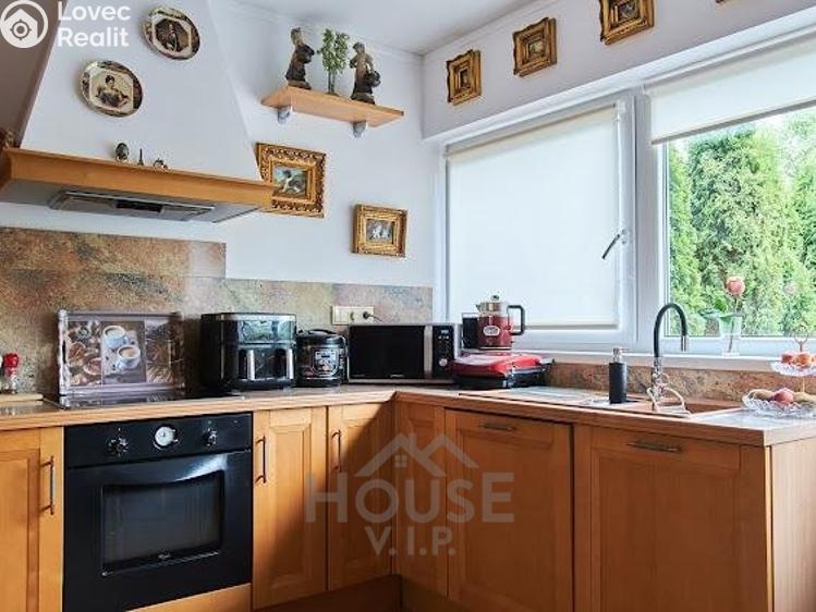 Продажа семейного дома Jenštejn, Hradní č. 11