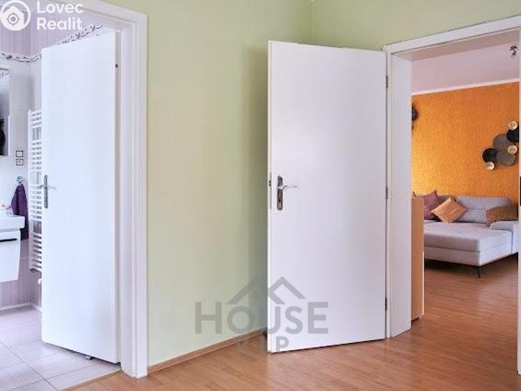 Продажа семейного дома Jenštejn, Hradní č. 18