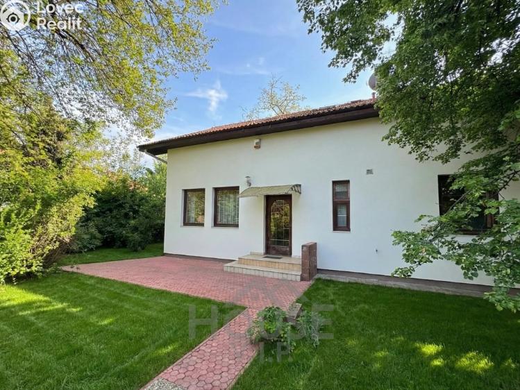 Продаж сімейного будинку Praha, Bělehradská č. 3