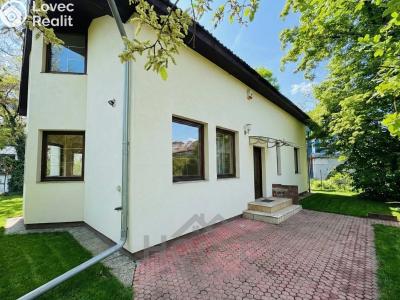 Продаж сімейного будинку Praha, Bělehradská č. 14