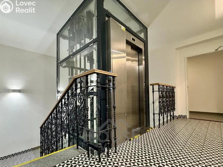 Pronájem bytu 1+KK Praha, Tyršova č. 10