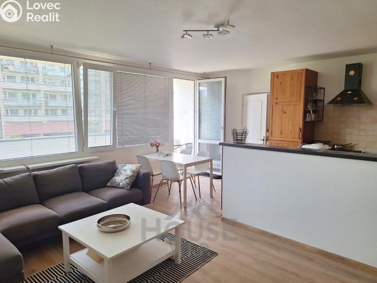 Pronájem bytu 4+KK Praha, Kazašská č. 1