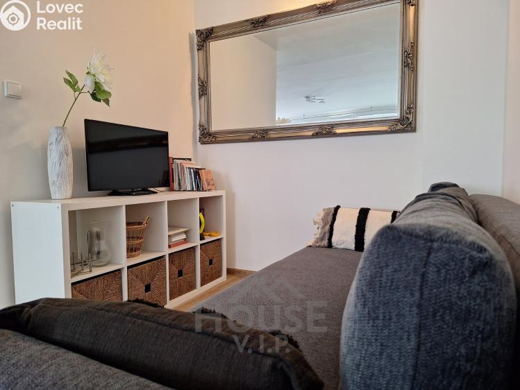 Pronájem bytu 4+KK Praha, Kazašská č. 9