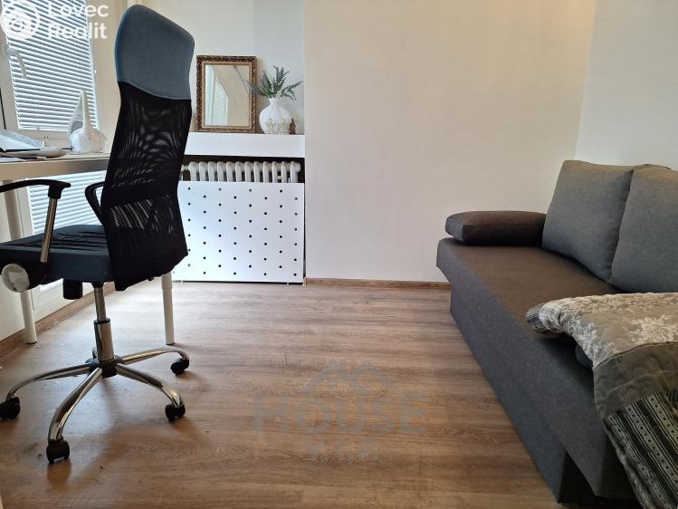 Pronájem bytu 4+KK Praha, Kazašská č. 15