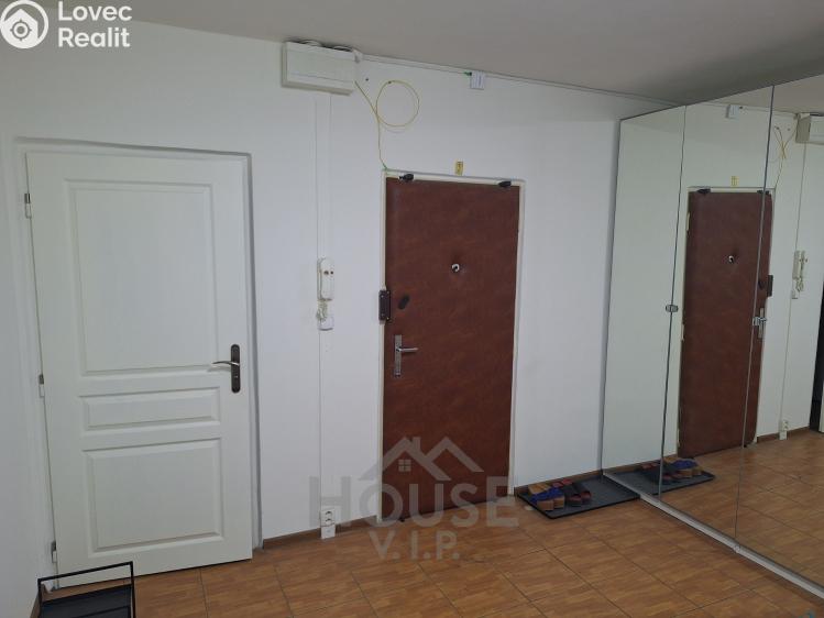 Pronájem bytu 4+KK Praha, Kazašská č. 19