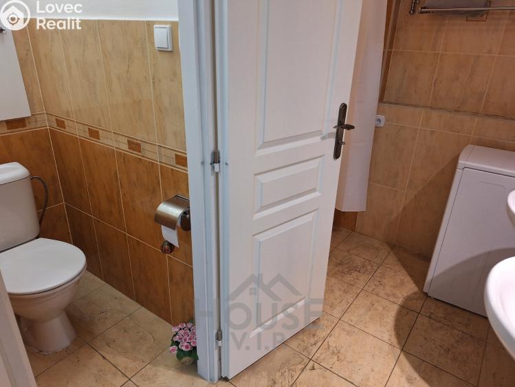 Pronájem bytu 4+KK Praha, Kazašská č. 20