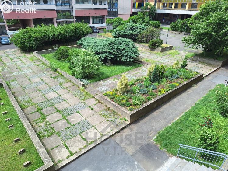 Pronájem bytu 4+KK Praha, Kazašská č. 24