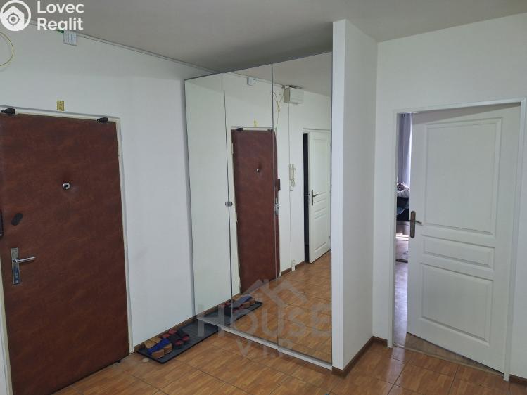 Pronájem bytu 4+KK Praha, Kazašská č. 18