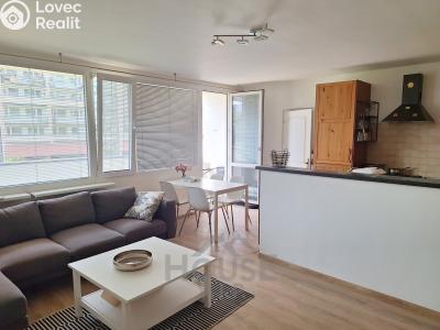 Pronájem bytu 4+KK Praha, Kazašská č. 1