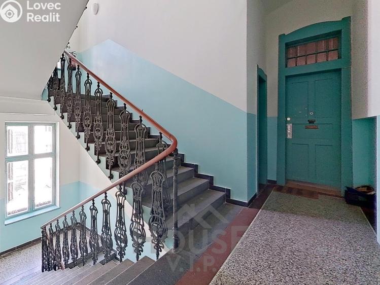 Prodej bytu 2+1 Praha, Bílkova č. 21