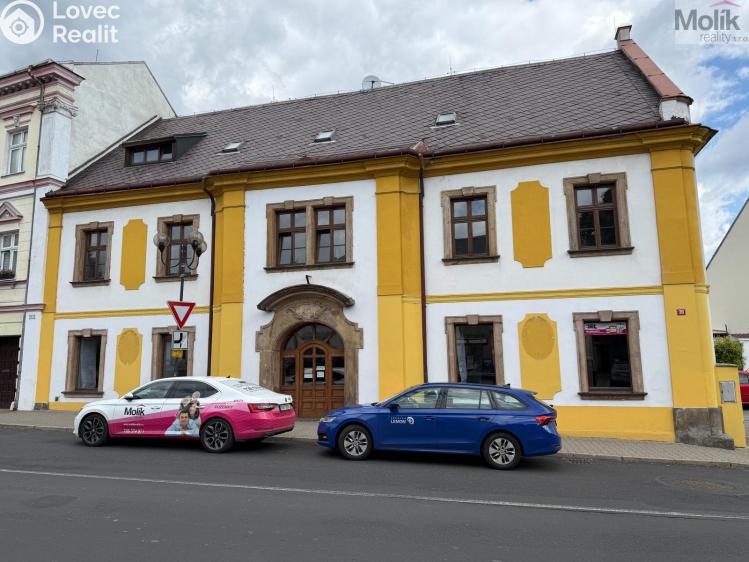 Rent commercial space Osek, náměstí Klášterní č. 1