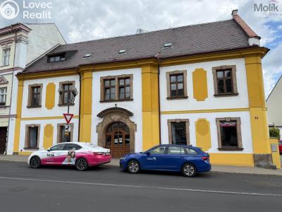 Rent commercial space Osek, náměstí Klášterní č. 1