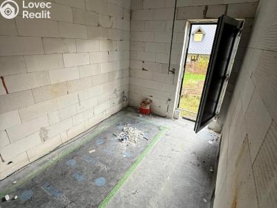 Sale family house Nové Mitrovice č. 5