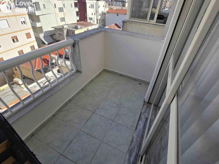 Prodej bytu 1+KK Drač č. 5