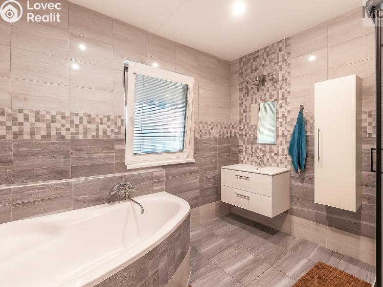 Sale family house Přestanov č. 11