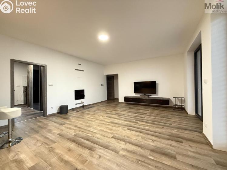 Rent family house Dubí, Zahradní 646 č. 4