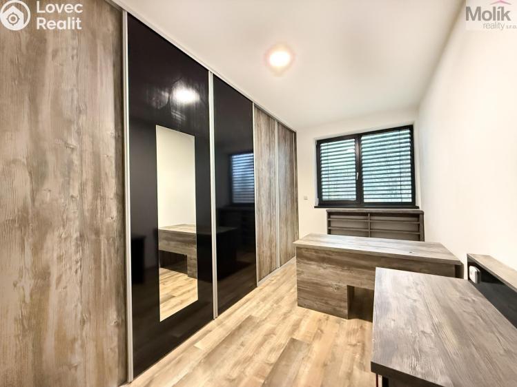 Rent family house Dubí, Zahradní 646 č. 12