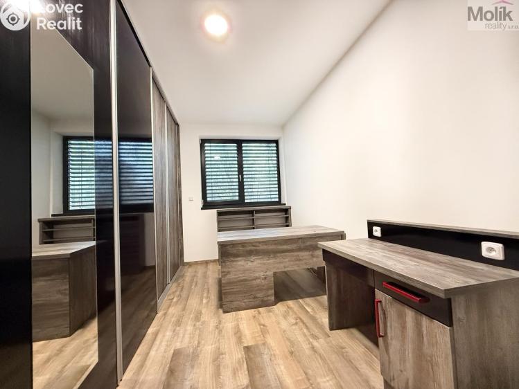 Rent family house Dubí, Zahradní 646 č. 13