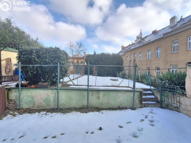 Prodej bytu 3+1 Teplice, Zeyerovo náměstí 1298/4 č. 15