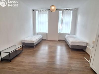 Продажа квартиры 3+1 Teplice, Zeyerovo náměstí č. 10