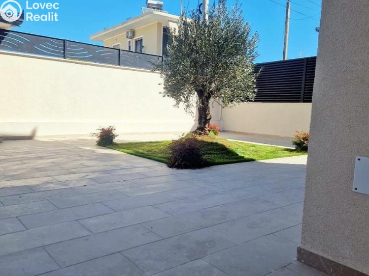 Sale villa Spille č. 11