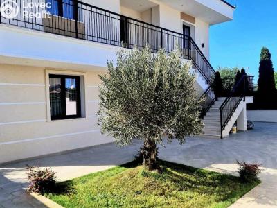 Sale villa Spille č. 1