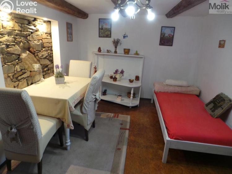 Sale family house Velemín č. 25